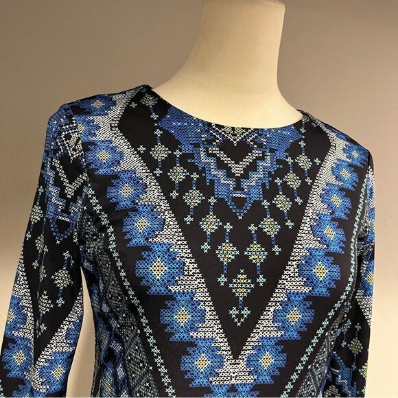 Blue Geometric floral fake cross stitching Pattern Dress size small - Picture 2 of 14